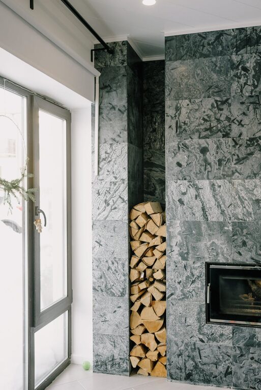 Tips for Creating a Cozy and Inviting Living Room Space